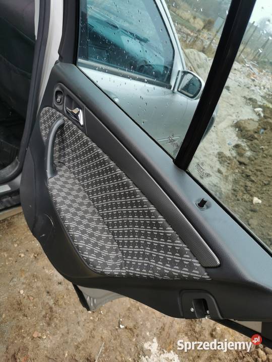Wnętrze Mercedes C klasa W203 fotele kanapa Wyposażenie wnętrza małopolskie Kraków