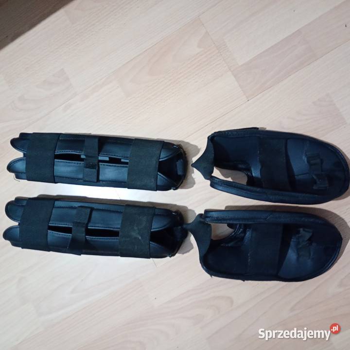 Ochraniacze piszczeli i stopy MASTERS NS2 Kielce