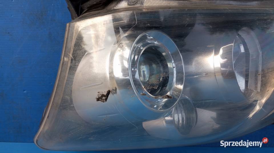 LAMPA LEWY PRZÓD REFLEKTOR XENON EU TOYOTA wielkopolskie Nowy Tomyśl