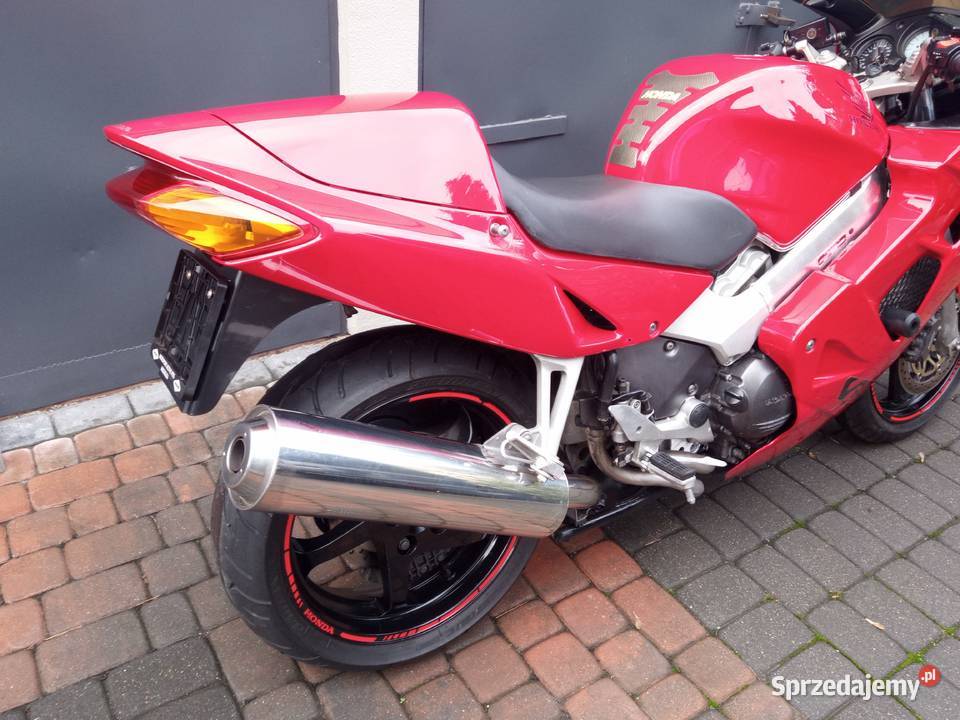 Honda VFR 800 cbr fazer bandit gsx Rok produkcji 2000 kujawsko-pomorskie Włocławek