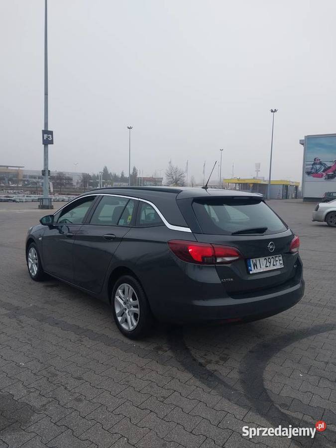 Opel Astra K 201716 CDTIidealny stanzadbanesalon manualna