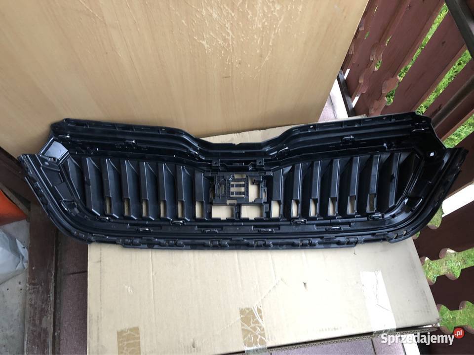 ATRAPA GRILL SKODA SCALA 2019 2020 657853653 osobowe
