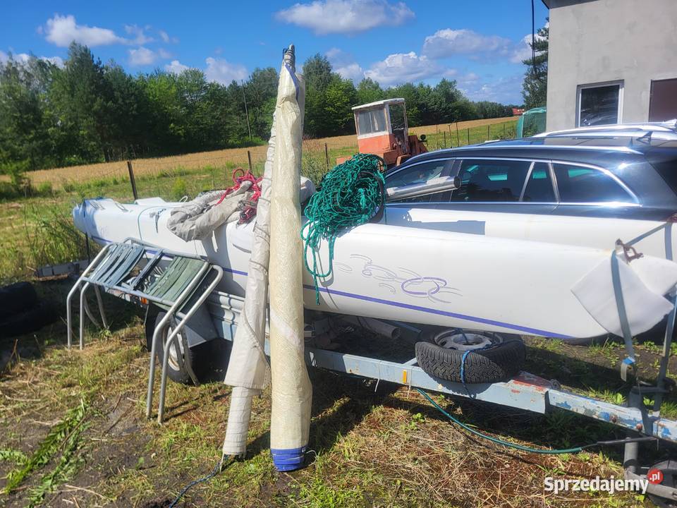Katamaran DART 6000 zarejestrowana przyczepa