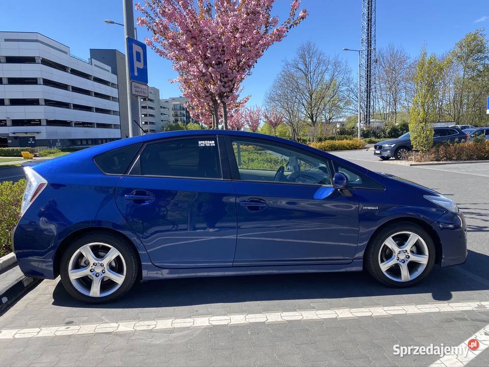 Sprzedam Toyora Prius 30 2010 sprawny opłatach i MP3