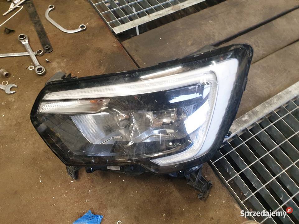 Reflektory Lewy Prawy Renault Master Lifcie 2019 dolnośląskie Bielany Wrocławskie