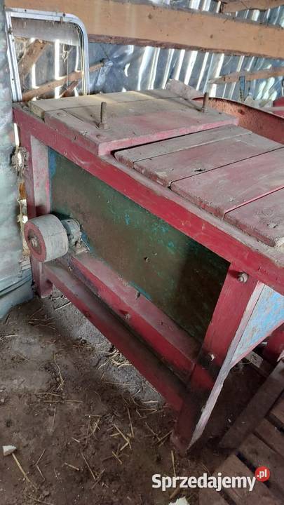 Rozrzutnik dwuosiowy pług kultywator siewka Czyżew sprzedam
