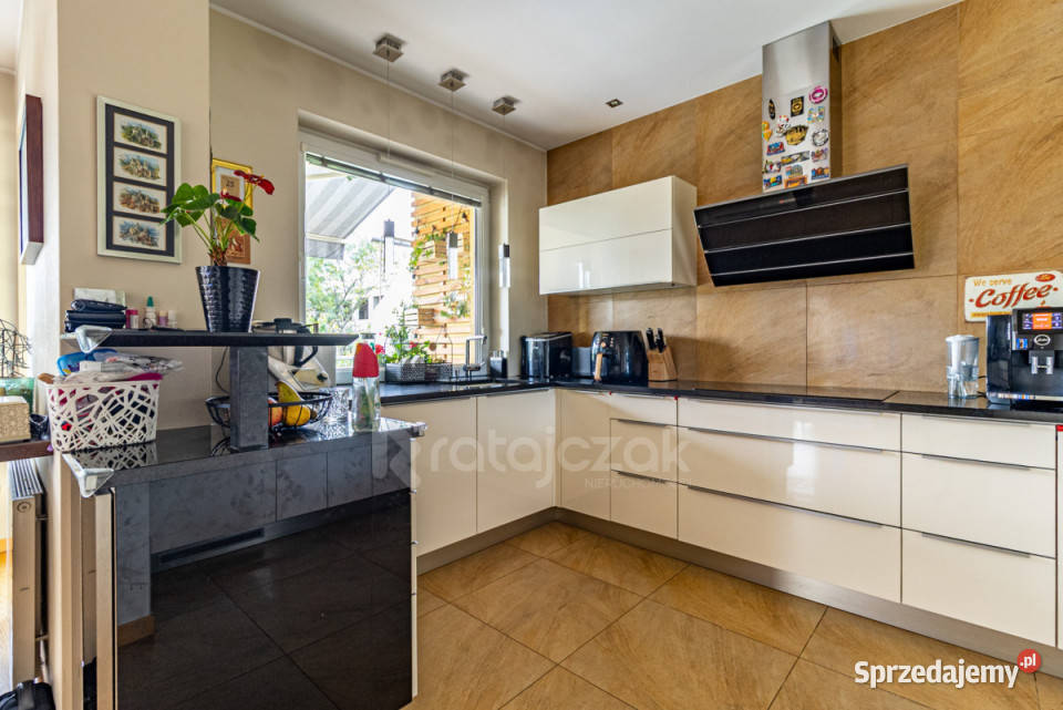 Sprzedam mieszkanie Rumia Żwirki I Wigury 83m2 Rok budowy 2009 sprzedam