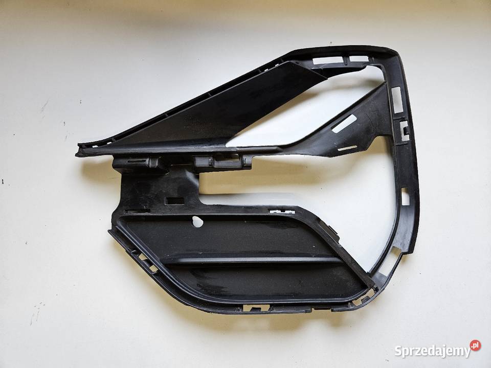BMW X1 F48 LIFT KRATKA LEWA ZDERZAKA PRZÓD Międzychód