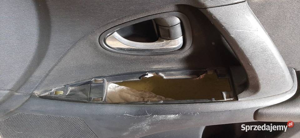 Boczek tapicerka prawy przód Toyota Avensis T27 osobowe Drzwi Włoszczowa