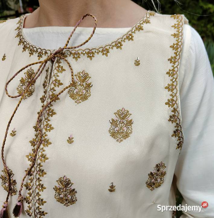 Biała kermowa kamizelka XL 44 złoty haft boho biały