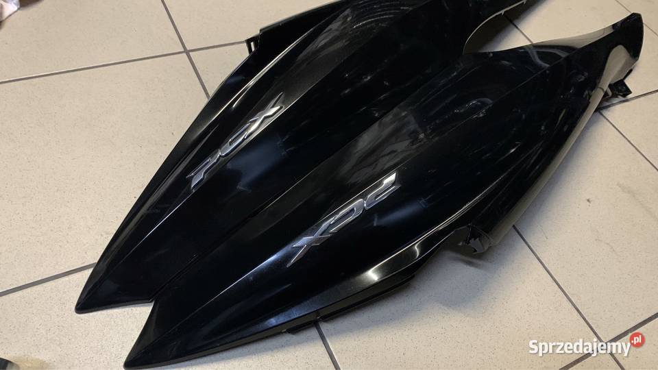Boczek ogon zadupek Honda Pcx 125 Brzeszcze