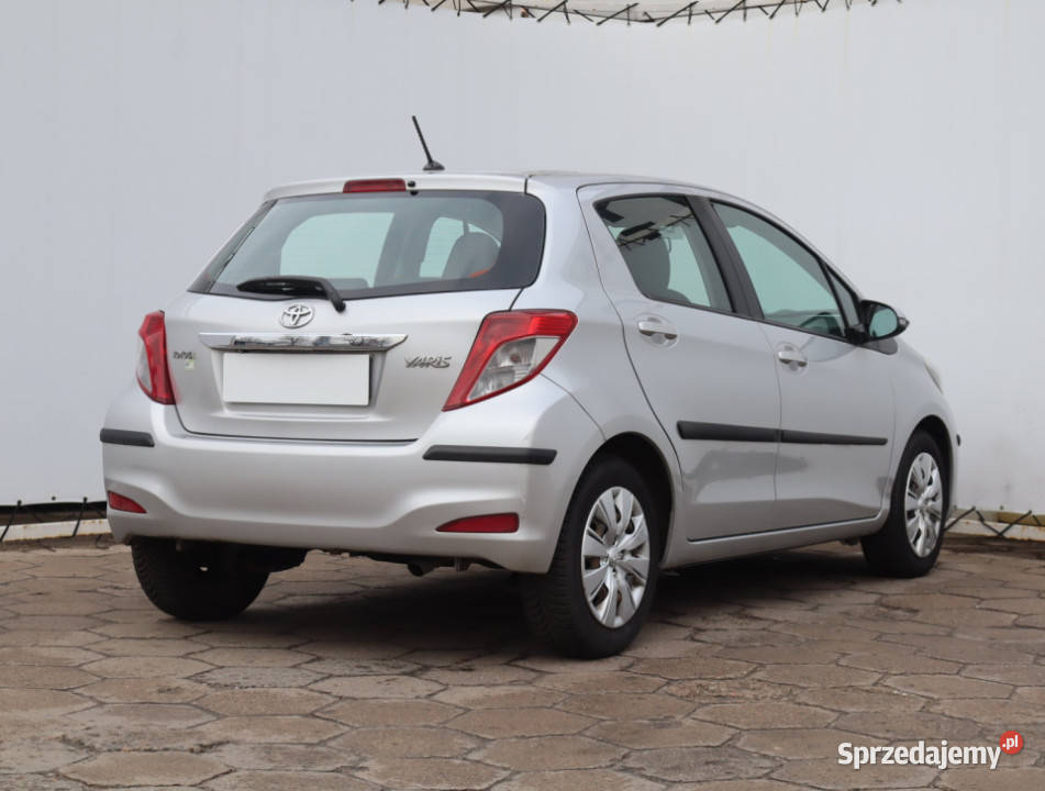 Toyota Yaris 133 Dual VVTi 70879km Łódź