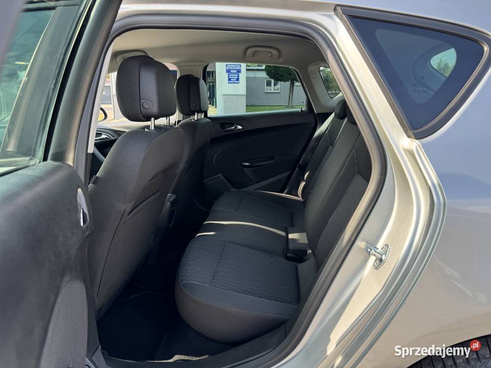 Opel Astra 14 BENZYNA Klimatronik Nawigacja Konin sprzedam
