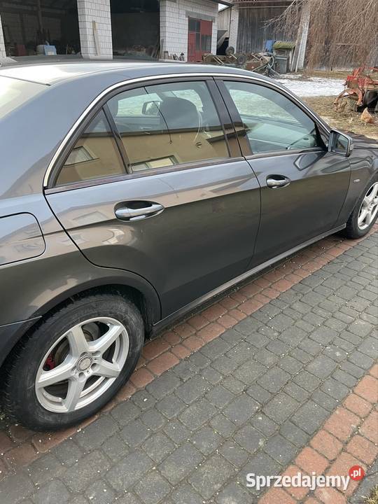 Mercedes w 212 Zamiana Rok produkcji 2011 Bronina