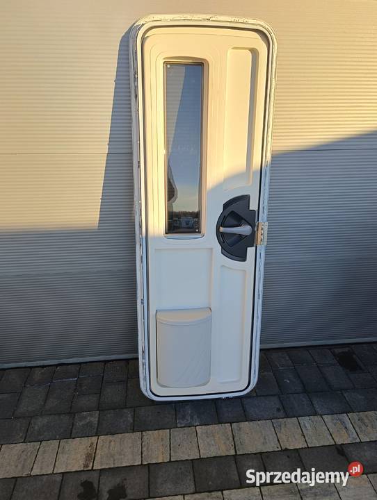 Drzwi przyczepy kempingowej Dethleffs 1725x555 świętokrzyskie Odrowążek