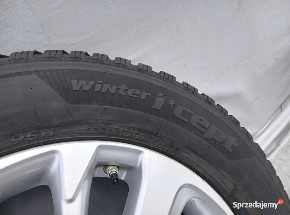 Toyota Yaris Cross IV 5 x 1143 alufelgi 16 felgi