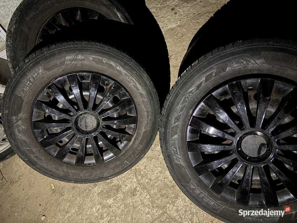 Felgi stalowe 14 z oponami zimowymi 5x100 Bodzentyn