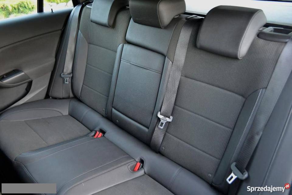 Sprzedam Opel Insignia czarny czarny pomorskie Miechucino sprzedam