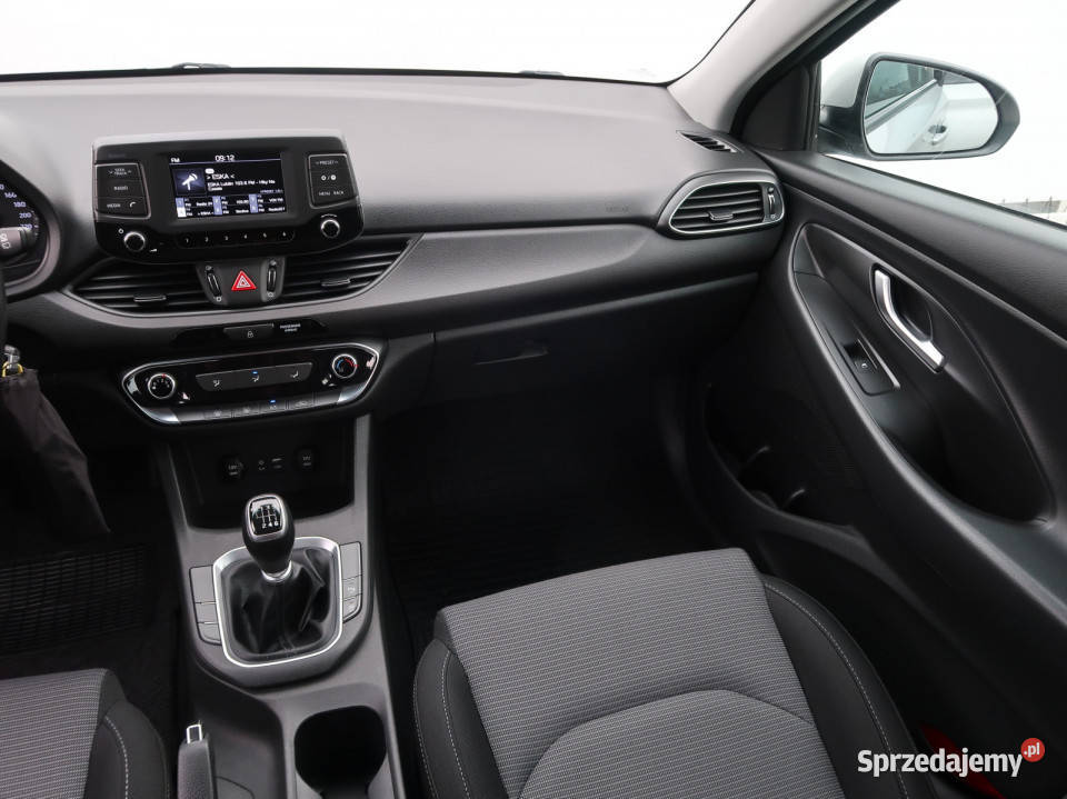 Hyundai i30 10 TGDI wielofunkcyjna kierownica Lublin