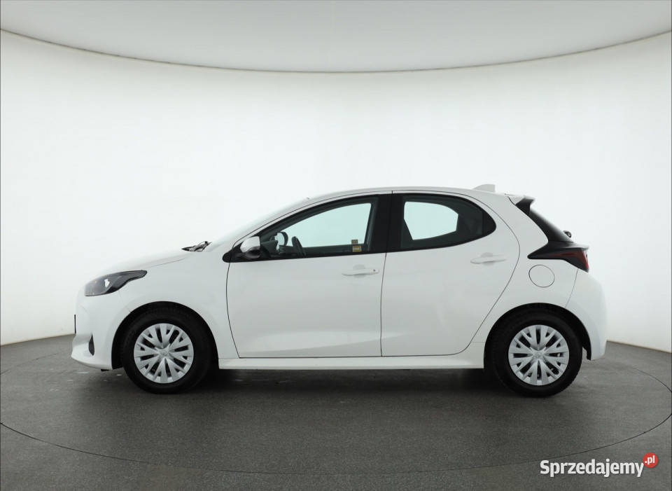 Toyota Yaris 15 VVTi Hybrid Rok produkcji 2022 Piaseczno