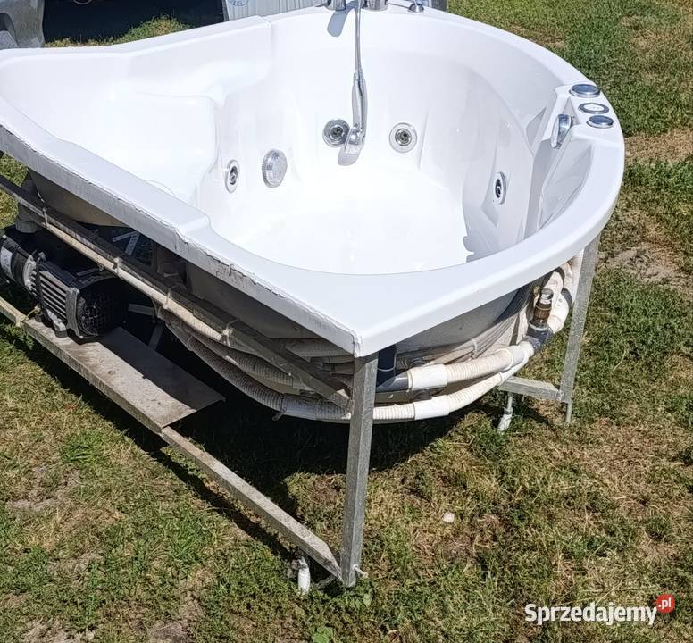 Wanna narożna POOLSPA z hydromasażem 142x142 mazowieckie Góra Kalwaria sprzedam