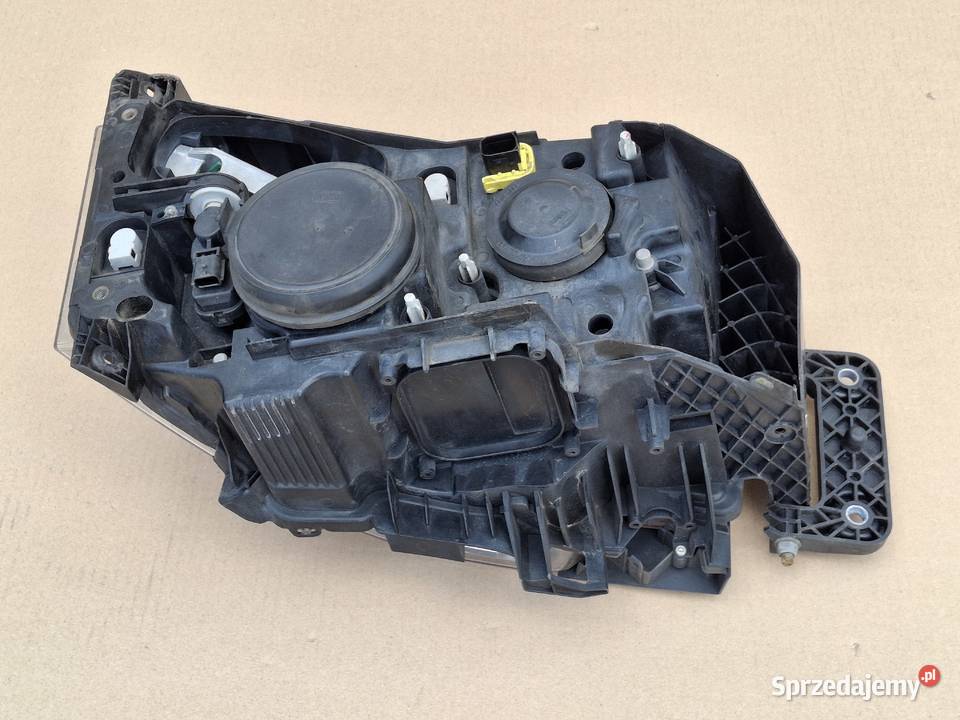 RENAULT GAMA T RANGE REFLEKTOR LEWY H7 LAMPA ciężarowe Lampy przednie sprzedam