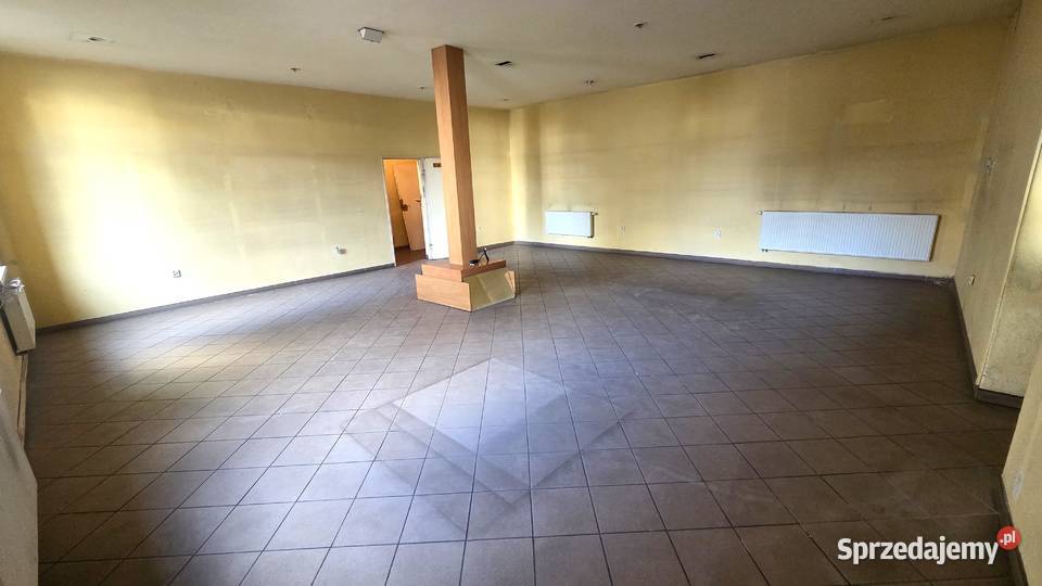 Lokal usługowy 70 m parter centrum wysoki sufit od ulicy Olesno sprzedam