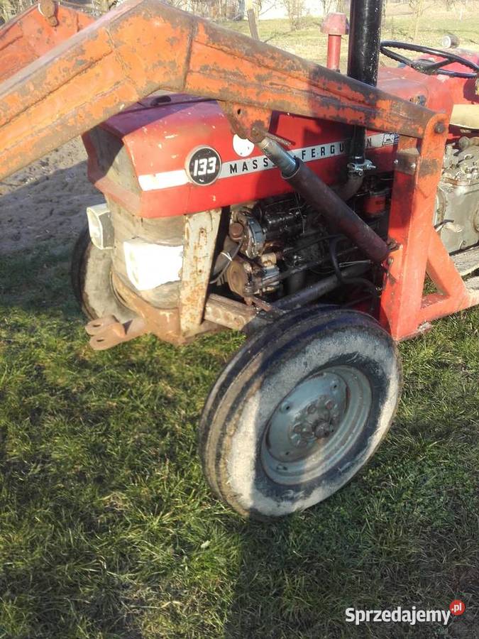 Massey ferguson z turem Klimusin