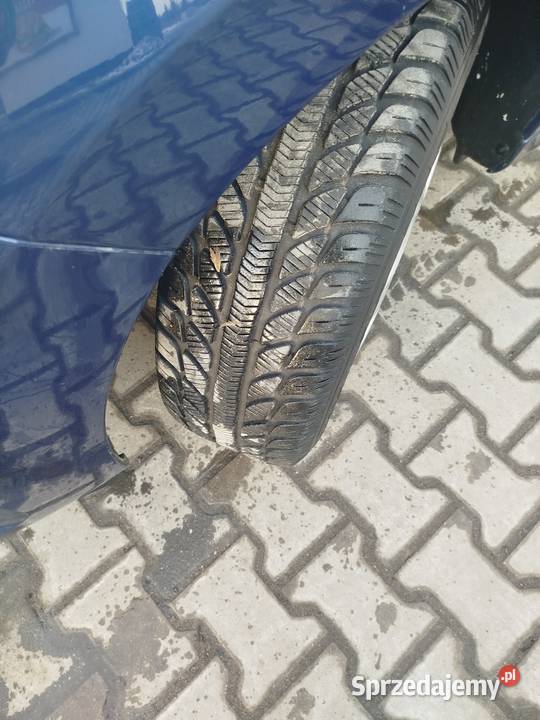 Peugeot 207 14 benzyna 183000km łódzkie