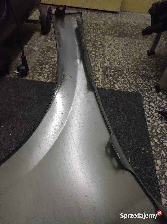 Lewy błotnik Renault Megane III 20082013