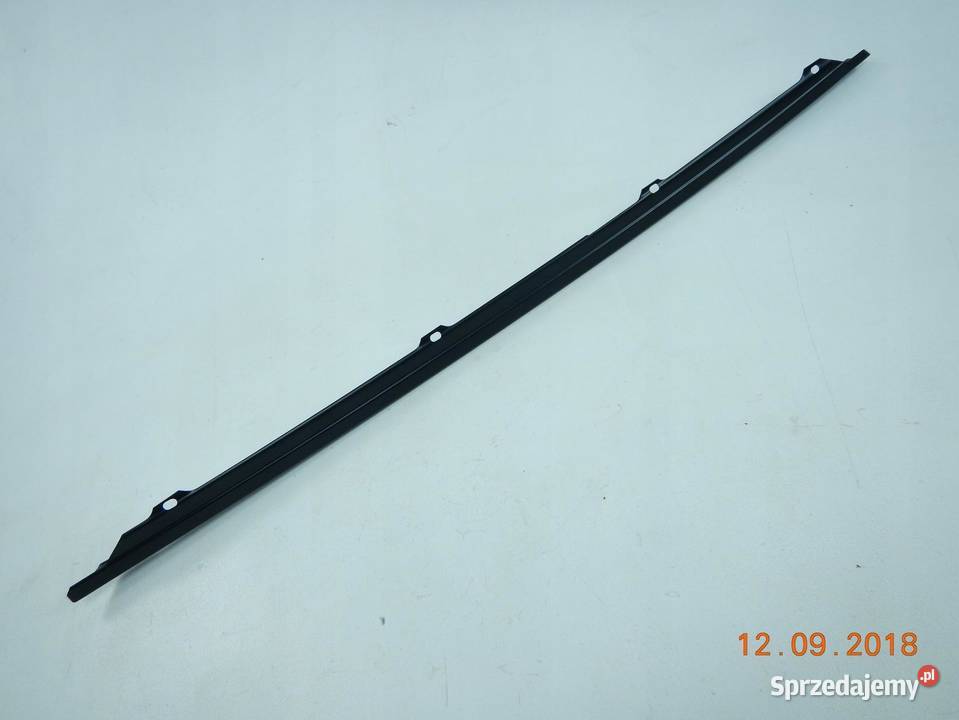 LISTWA PRAWEGO BŁOTNIKA SAAB 9000 9093 R