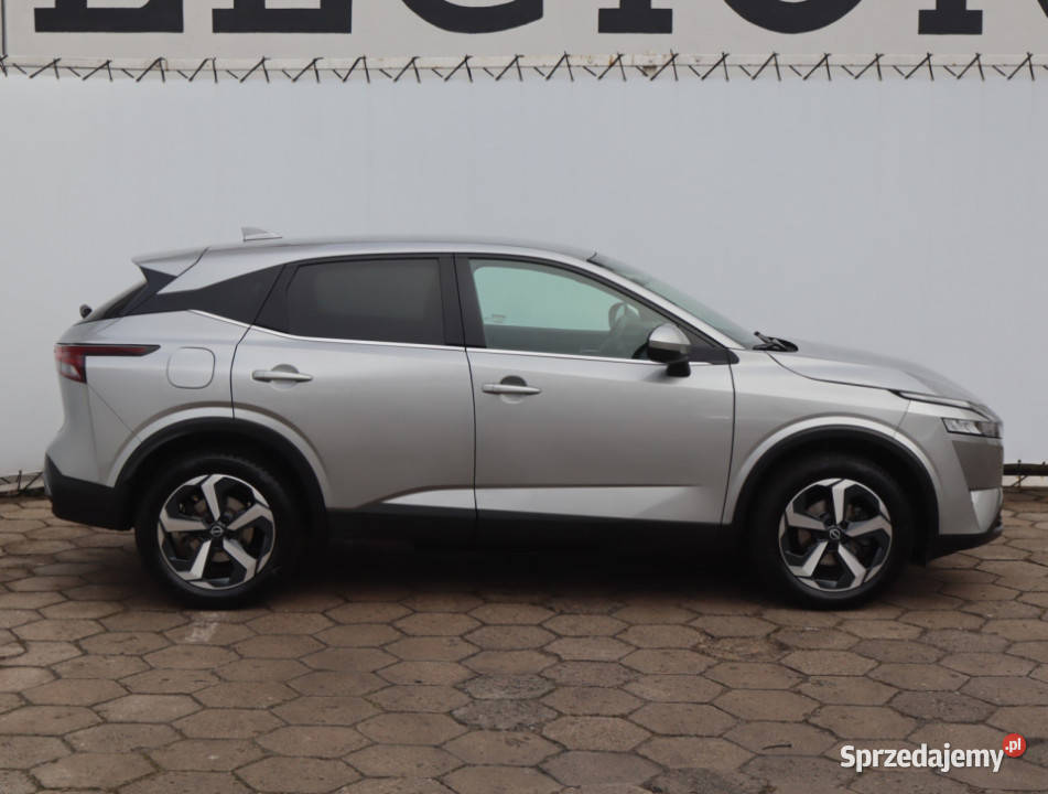 Nissan Qashqai 13 DIGT MHEV asystent pasa ruchu Łódź