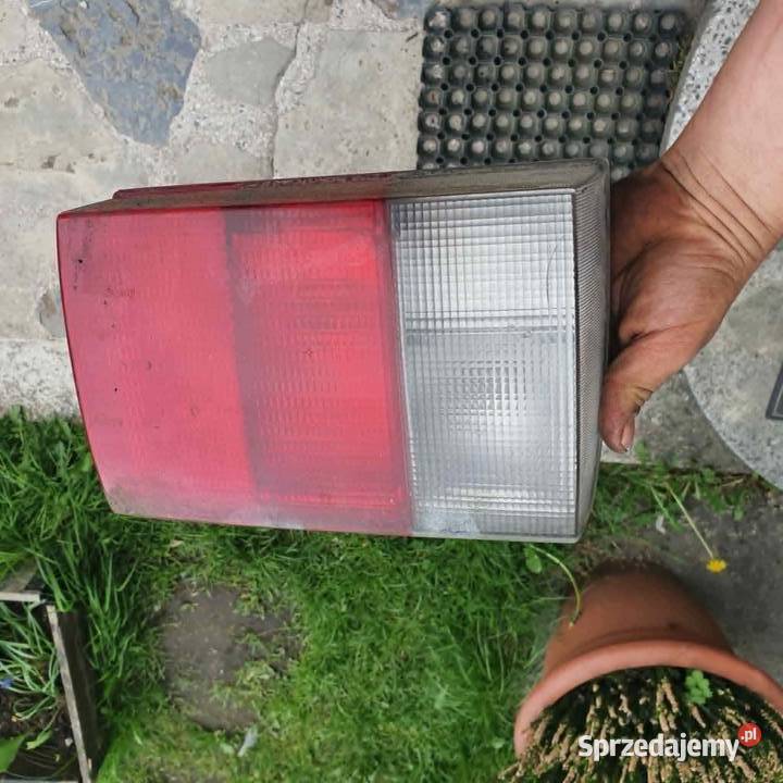 Lampa tylna lewa w klapę Audi 80 B4 sedan 9094 Lampy tylne małopolskie sprzedam