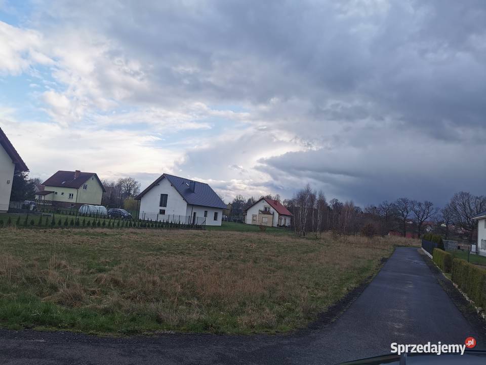 Działka budowlana gaz woda kanalizacja 9aów budowlana sprzedam