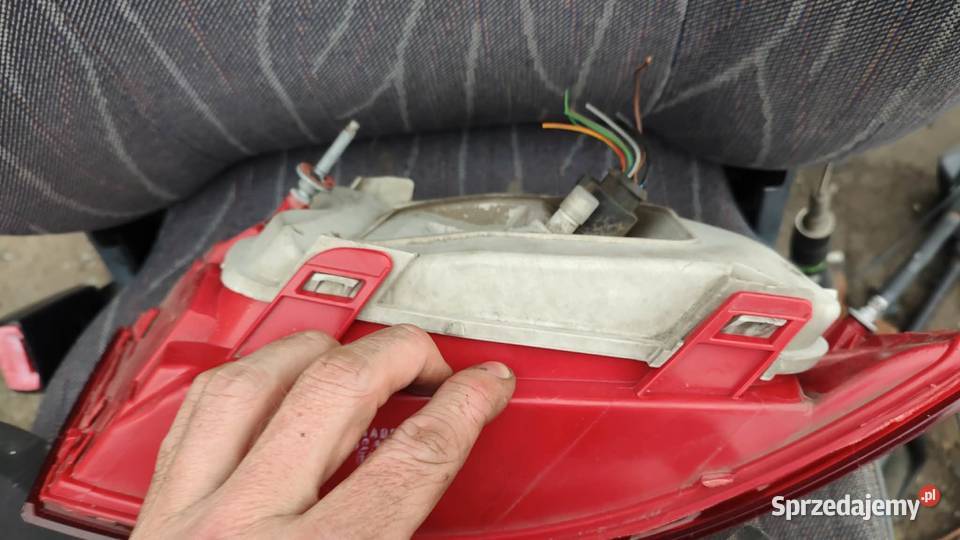 Lampa prawa tył tylna Audi a6 c6 sedan 2005 Książ Wielkopolski