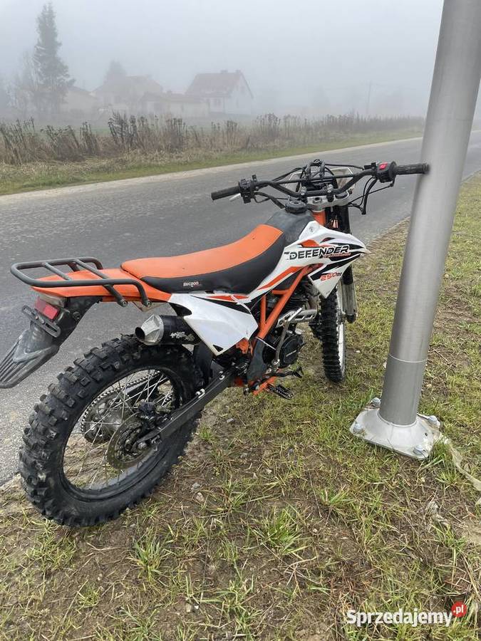 Defender 250 Pozostałe Janów Lubelski
