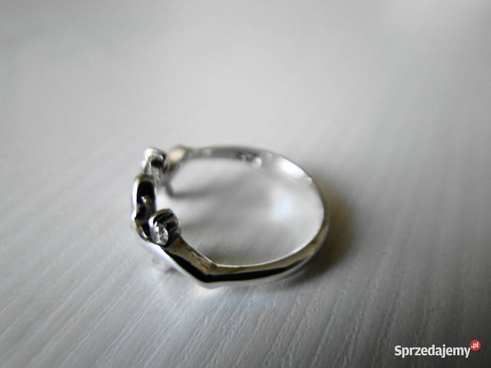 Ciekawy pierścionek srebro 925 Warszawa