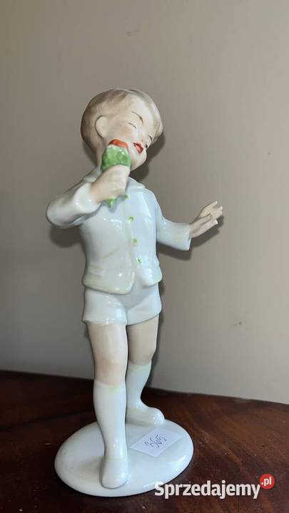 Figurka chłopca z kwiatkiem Wallendorf Germany Gdańsk
