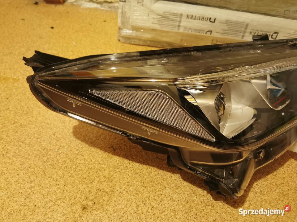 LAMPA PRAWA REFLEKTOR NISSAN LEAF II 17 FULL LED Pielgrzymka