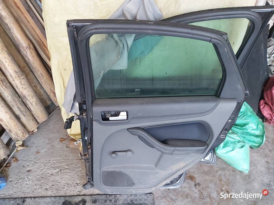 Ford Focus drzwi tylne prawe Toruń