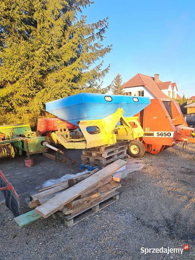 Rozsiewacz Sulky 2 tony sprawny transport Parczew