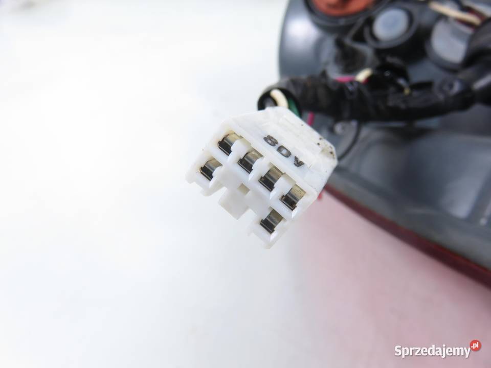 LAMPA LEWA TYLNA KIA CEED I SW