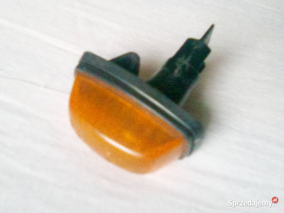 FSM 126p oryg migacz boczny z żarówką maluch osobowe Piekary Śląskie