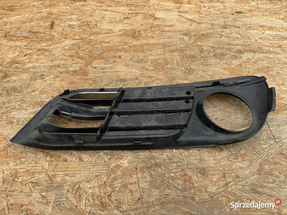 Kratka zderzaka przód prawa rh bmw 5 V F10 F11 sprzedam