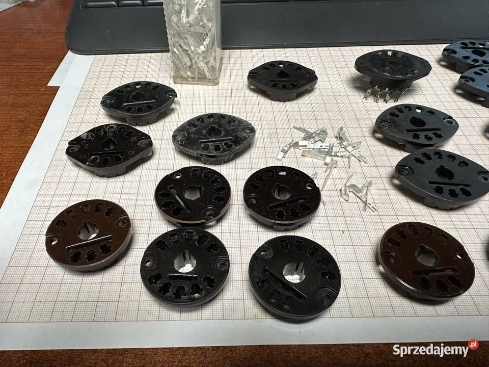 Podstawki lampy EF11EL155AZ12EF14i inne Y8A 21 Czechowice-Dziedzice