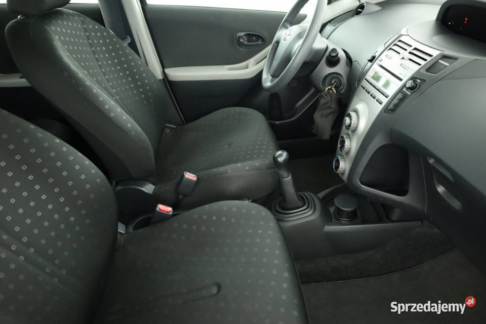 Toyota Yaris 13 VVTi radio mazowieckie