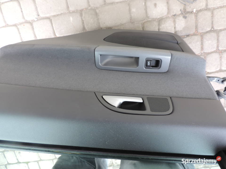 VOLVO V50 DRZWI PRAWY TYŁ TYLNE KOMBI 01926 Nowy Sącz