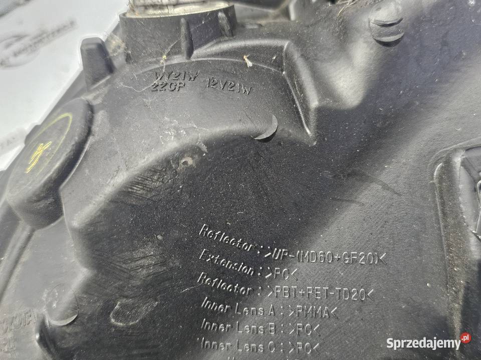 TOYOTA PRIUS XW20 06r lampa prawa przód ANGLIK świętokrzyskie Kielce