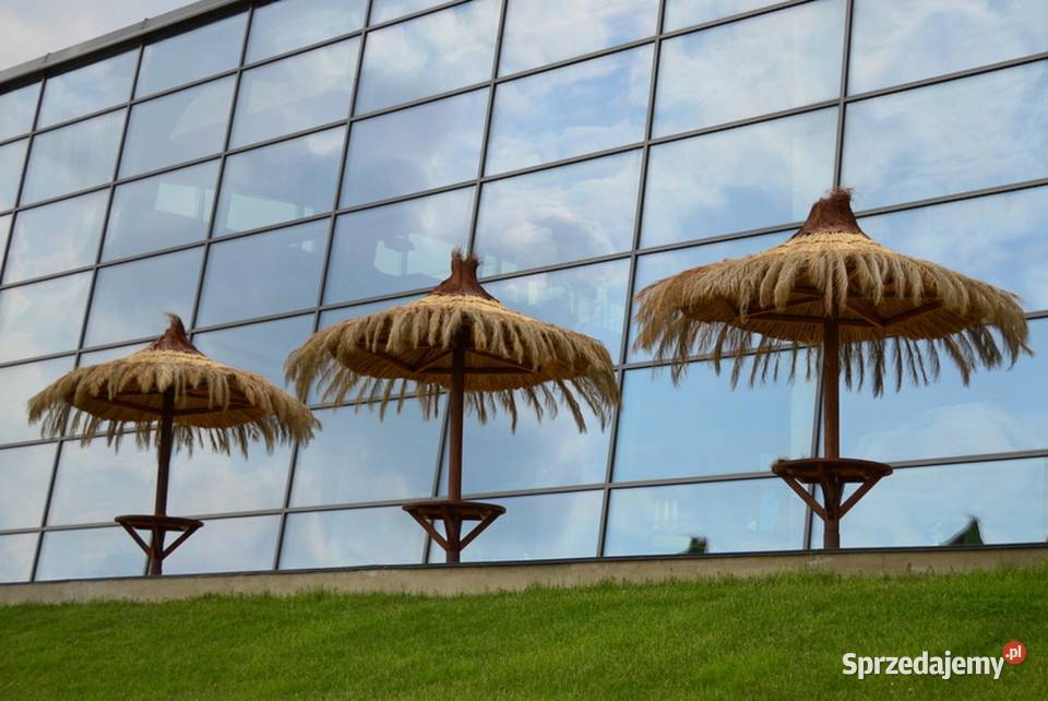 Parasol plażowy trzcinowy hawajski na plaże kujawsko-pomorskie Wąbrzeźno