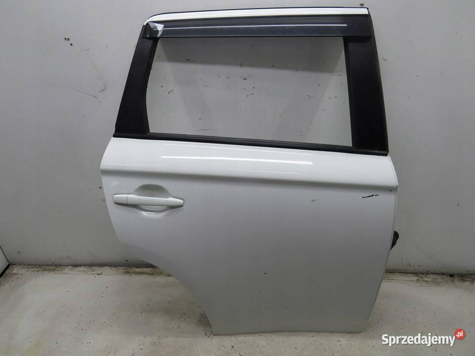 DRZWI PRAWE TYLNE TYŁ W37 OUTLANDER III osobowe
